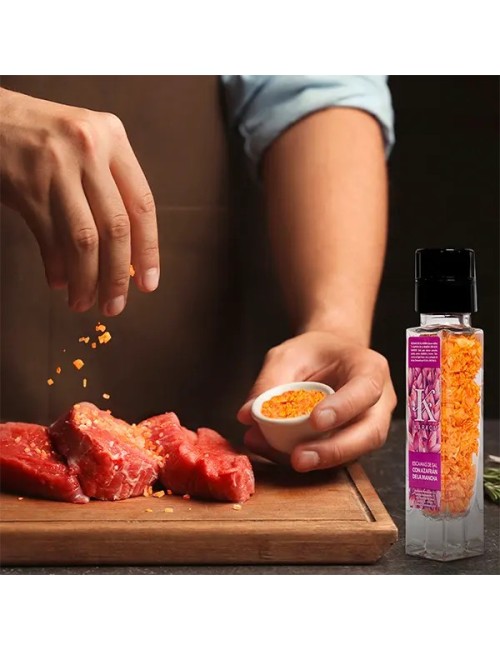 Salt flakes with saffron